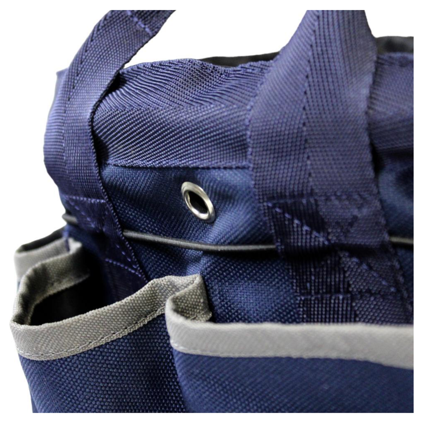 EQuest Grooming Bag