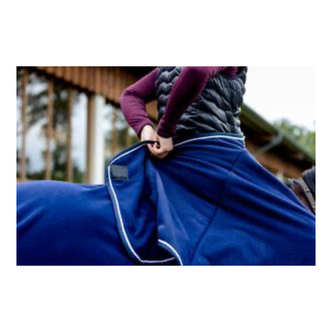 Abschwitzdecke Alpha Fleece HugRug | mit Gehfalte und Magnet
