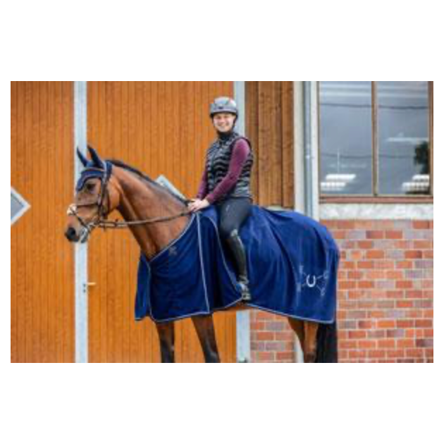 Abschwitzdecke Alpha Fleece HugRug | mit Gehfalte und Magnet