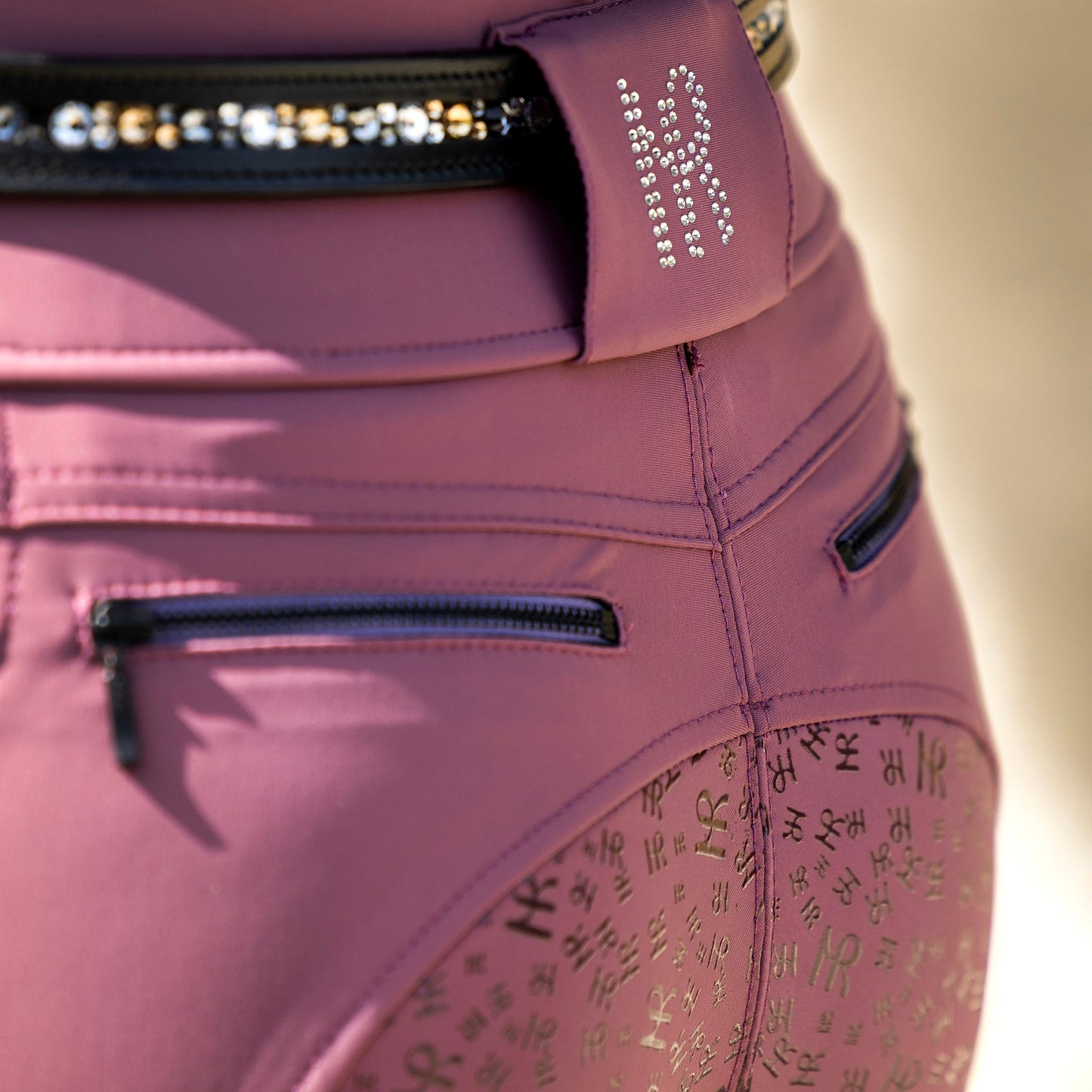 Mrs. Ros Reithose Amsterdam - Dark Rose