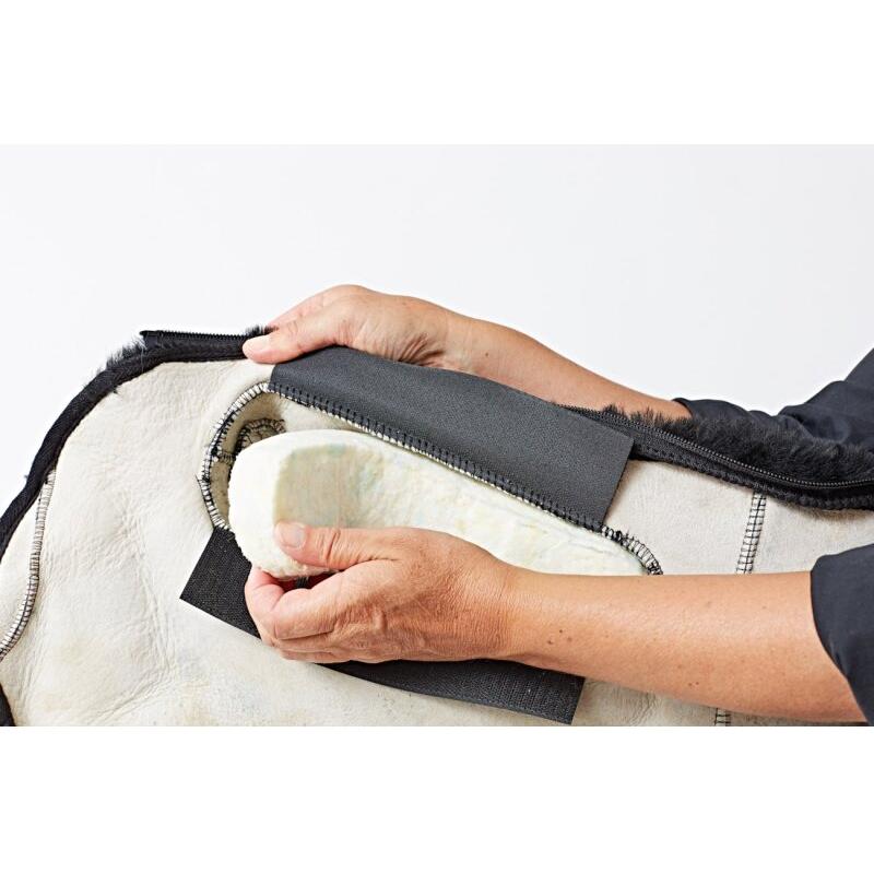 Antique White Engel Reitsport Lammfell Fellsattel