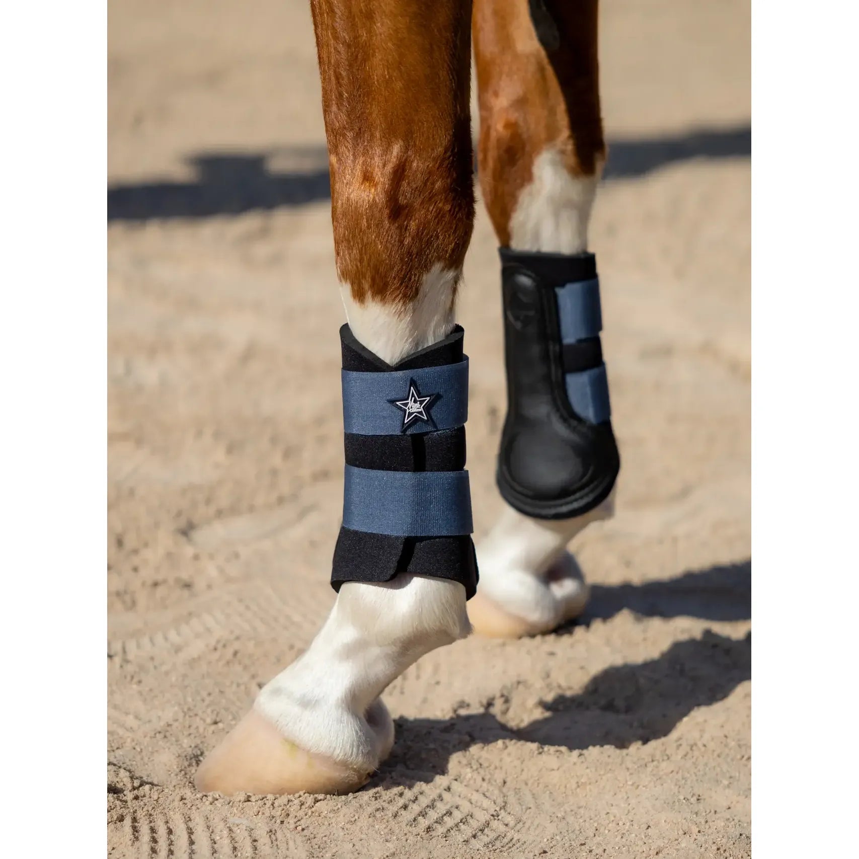 LeMieux Mini Brushing Boot Indigo - Pony - Kaster Cheval