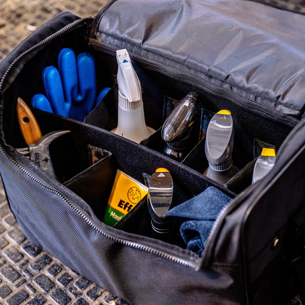 Black EQuest Grooming Bag