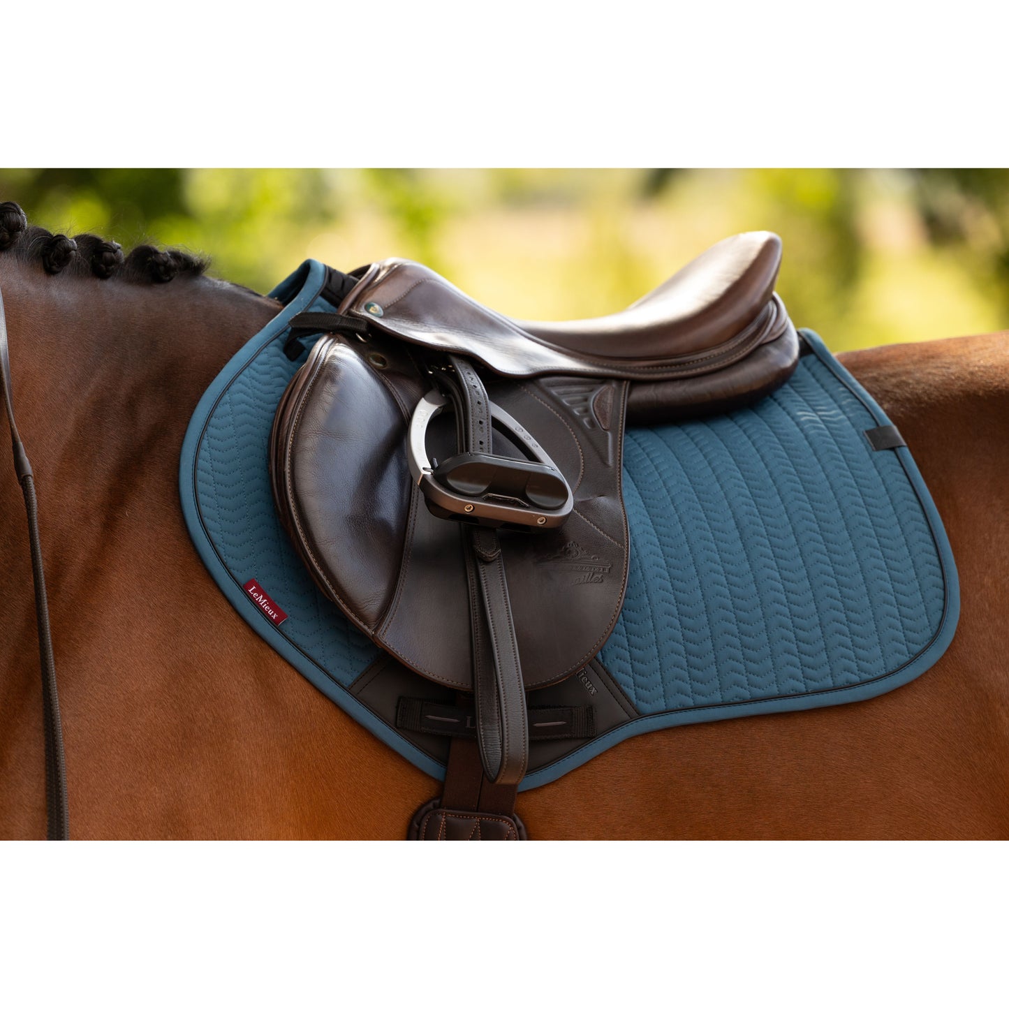 LeMieux Essence Close Contact Schabracke - Kaster Cheval