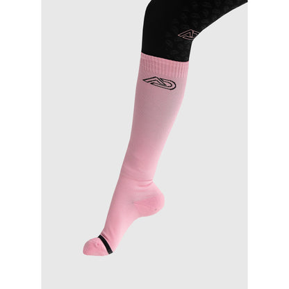Misty Rose Aztec Diamond – YR Pink Reitsocken (3er-Set)